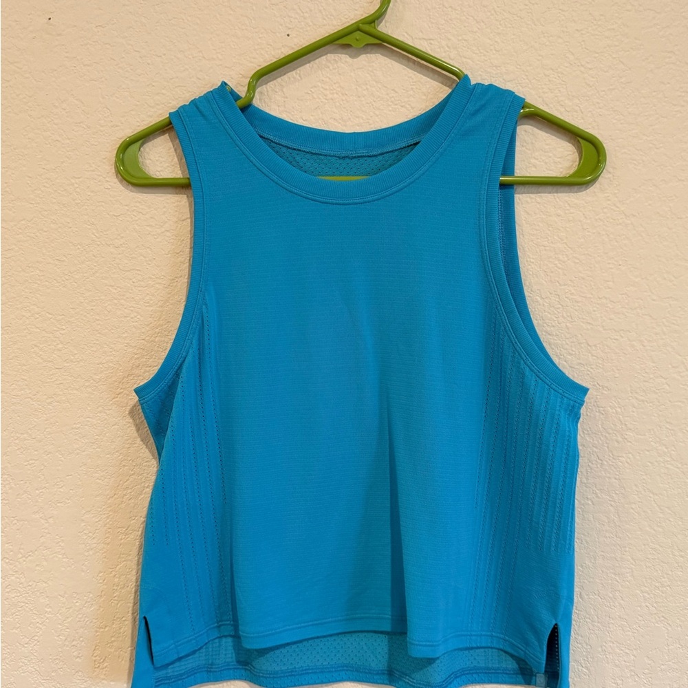 Lululemon Train to be Tank